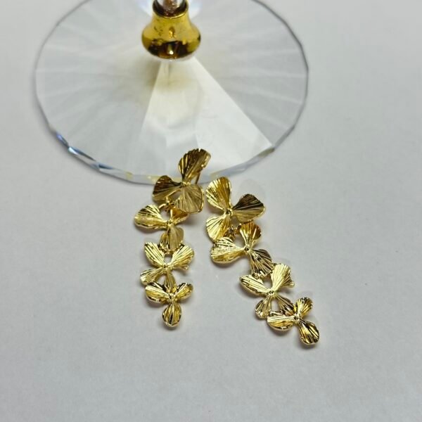 A005 Floret Whisper Drop Earrings