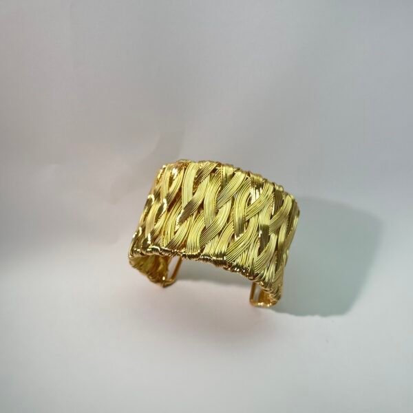 C004 Artisan's Knotwork Scepter Cuff